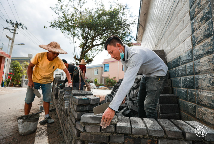 “微网格”“微治理”“微服务”“微积分”“微讲堂”“微庭院”—— 临沧忙岗：“六微”模式创建美好家园10.png