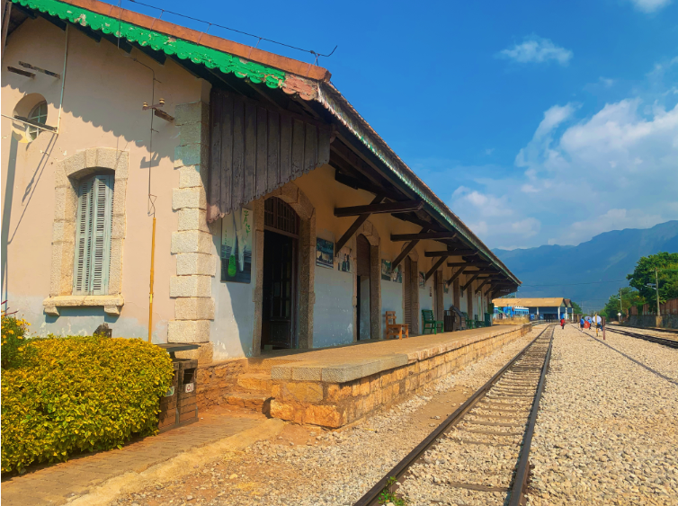 承载历史 再现芳华 滇南明珠——碧色寨1.png