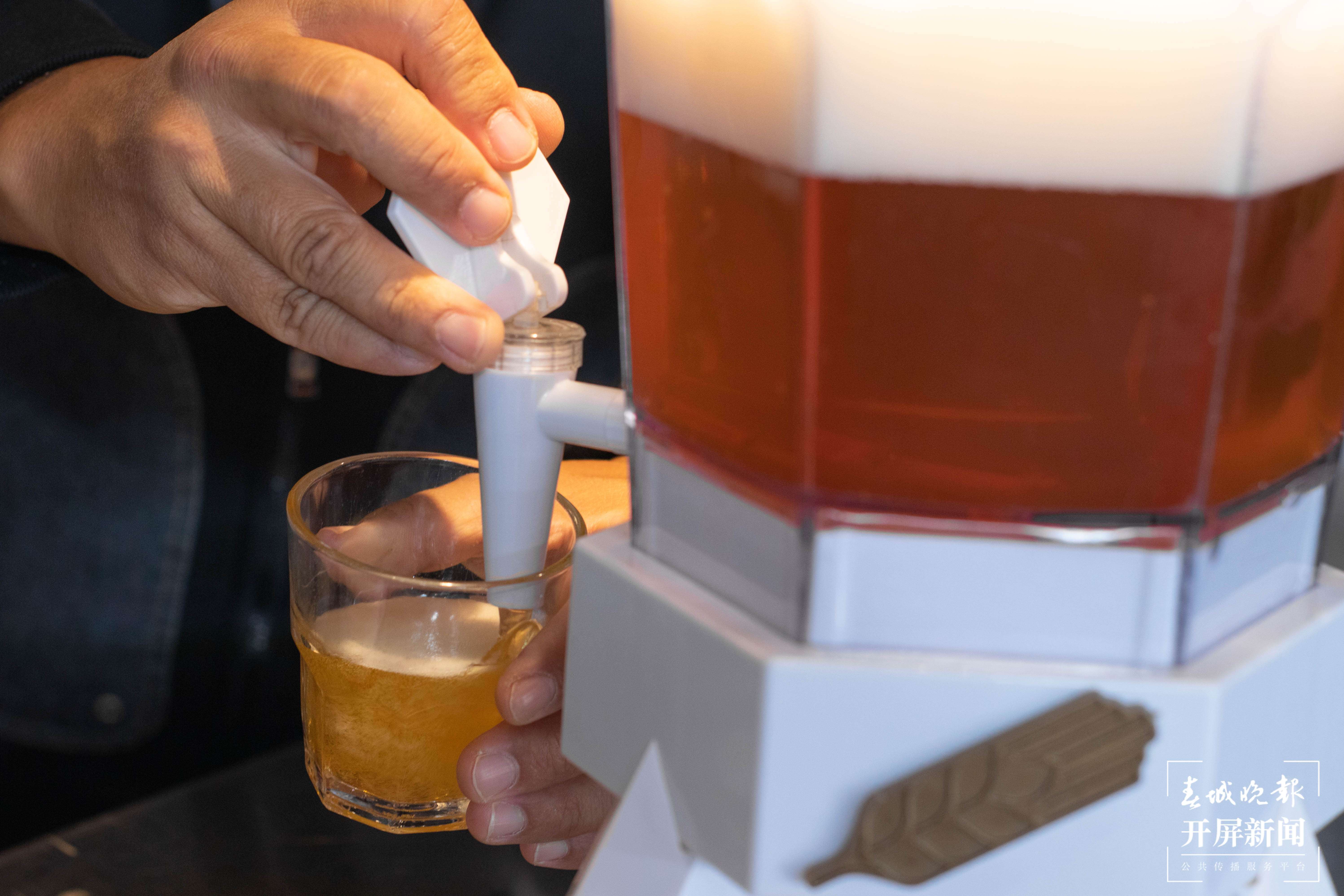 文明开远绽芳华 | 老品牌的新玩法：“光明”岁月 荡气回肠