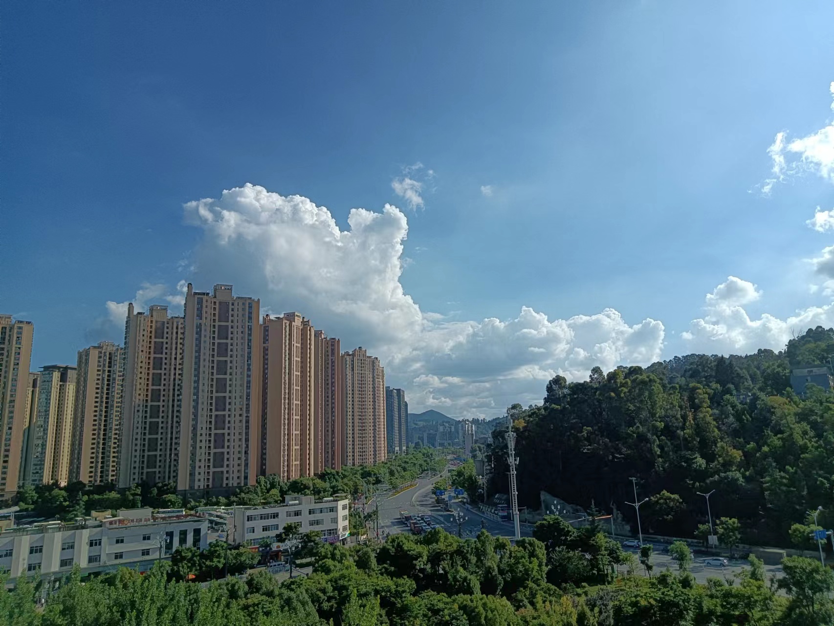 天气 吕世成 1.jpg