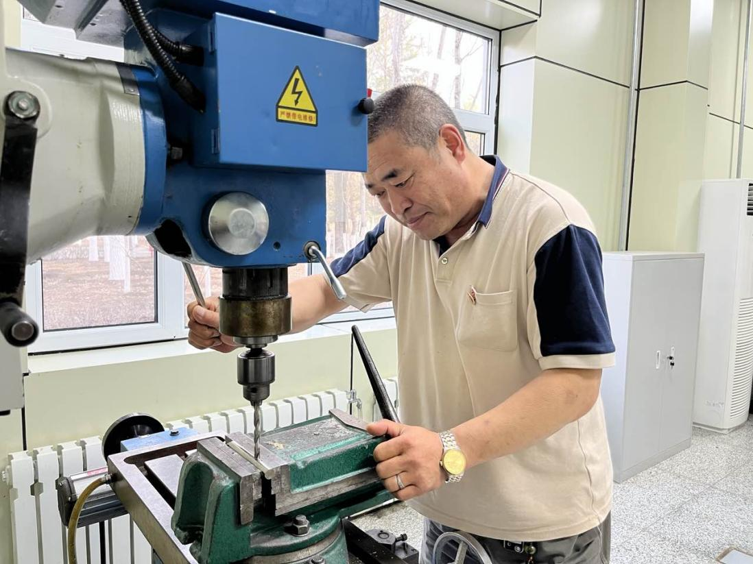 红云红河集团级劳动模范高福生