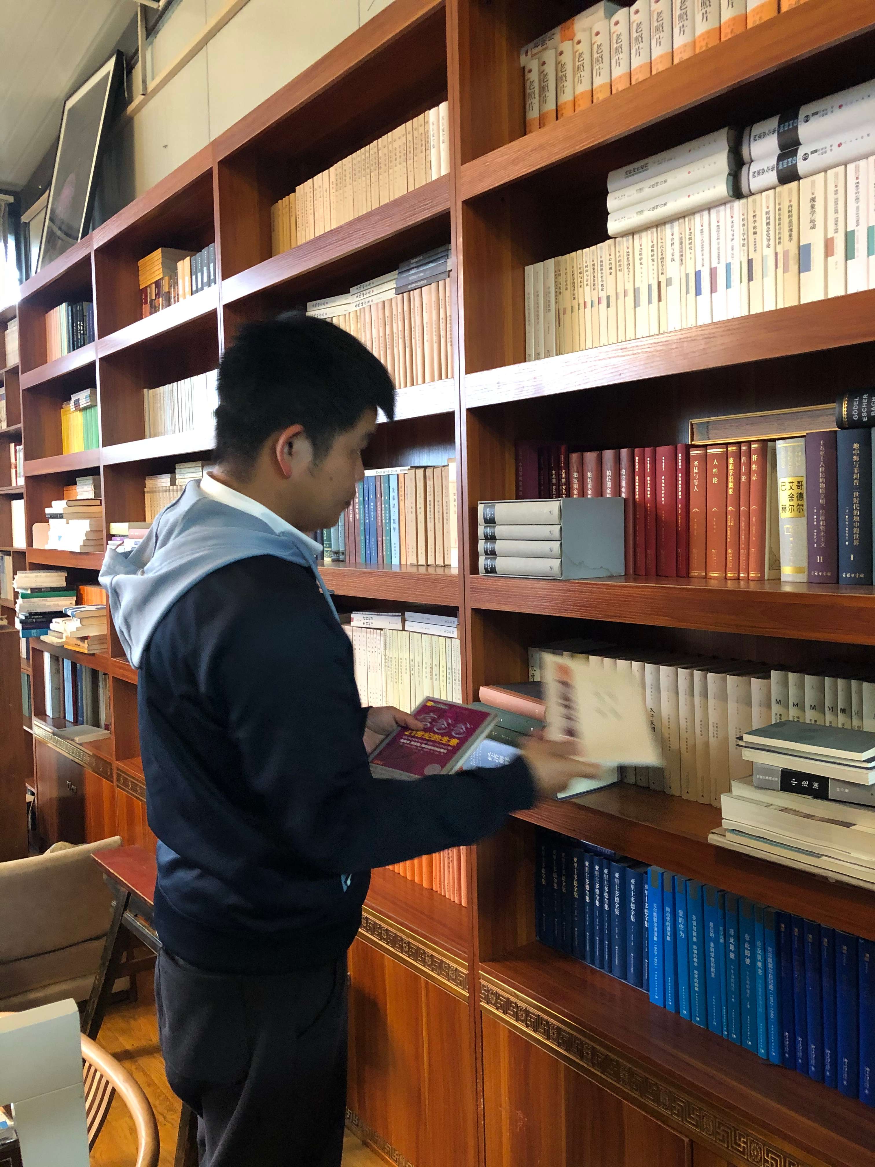 云迹青年｜老昆明杂书馆