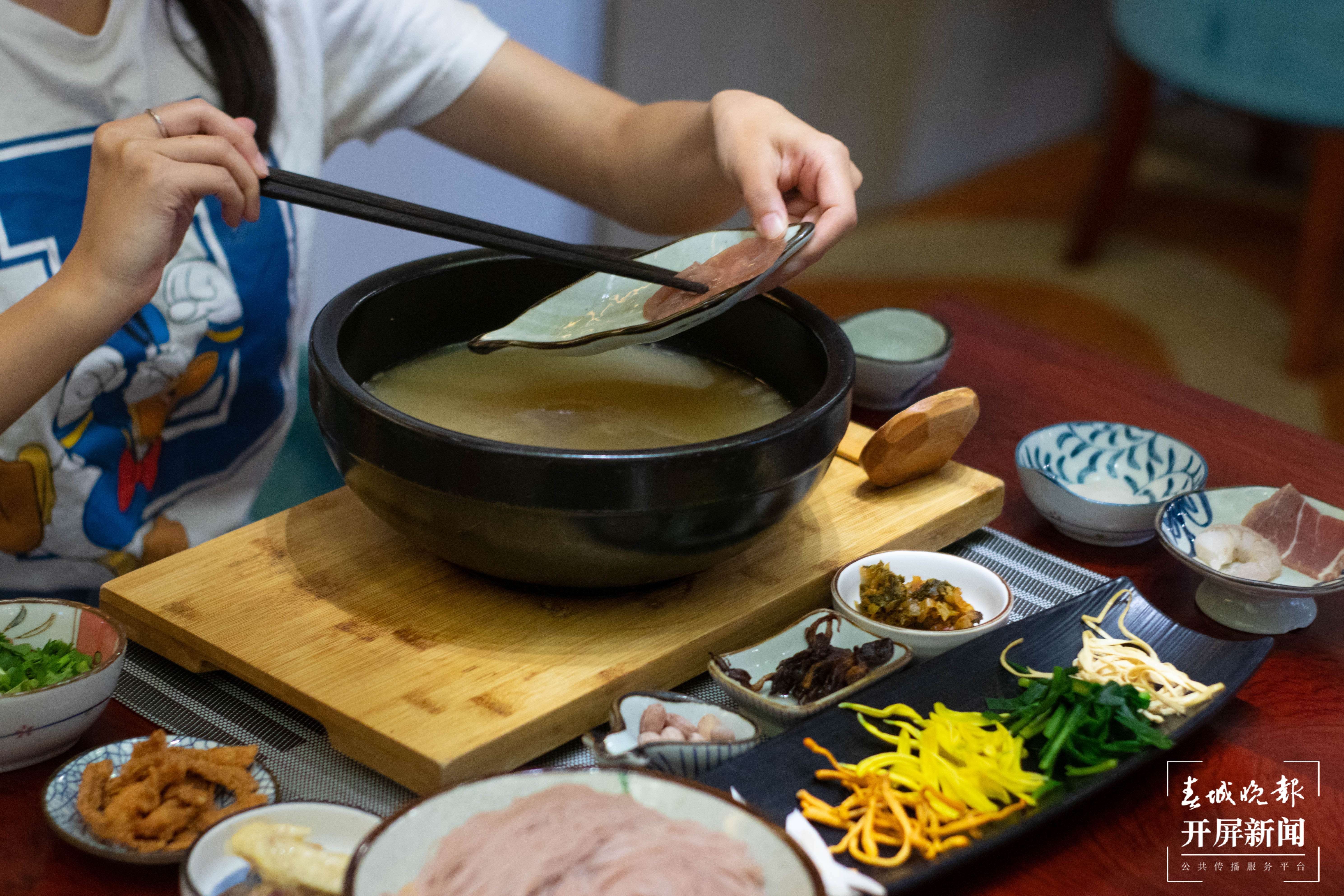 文明开远绽芳华 | 一碗菊花过桥米线解乡愁