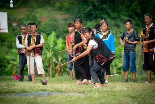 陀螺比赛 图片据景谷县人民政府网.png