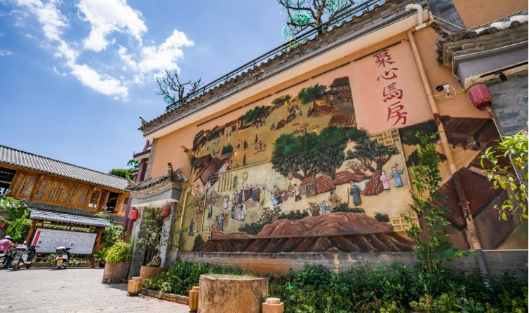 “远眺烟波浩渺 坐拥荷韵连天 ”4.png