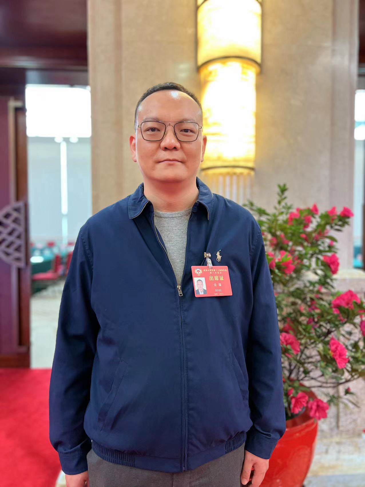 【2023云南省两会】云南如何抢抓风口,实现高质量发展?(开屏新闻记者 摄)