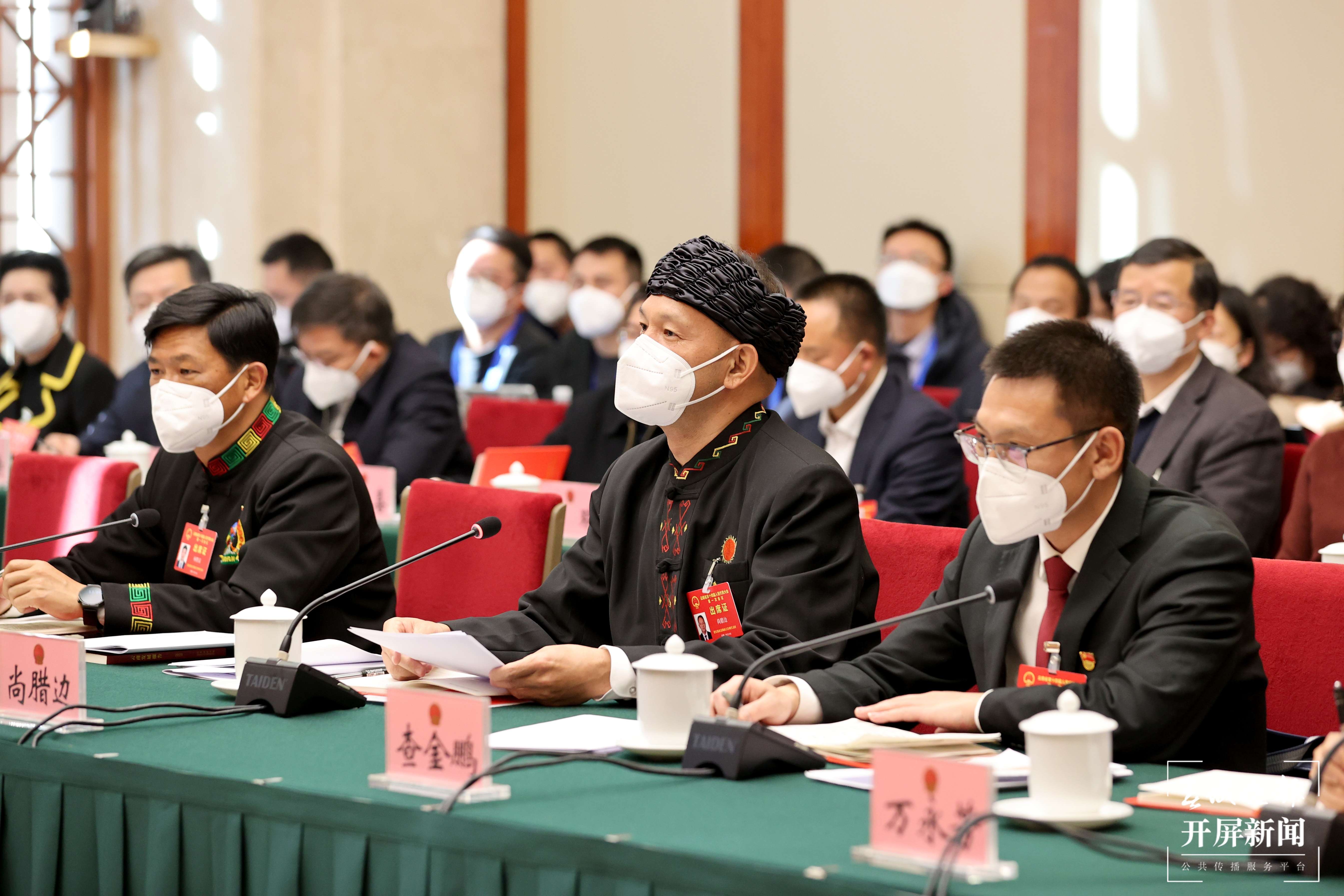 【2023云南省两会】组图｜代表、委员们履职尽责