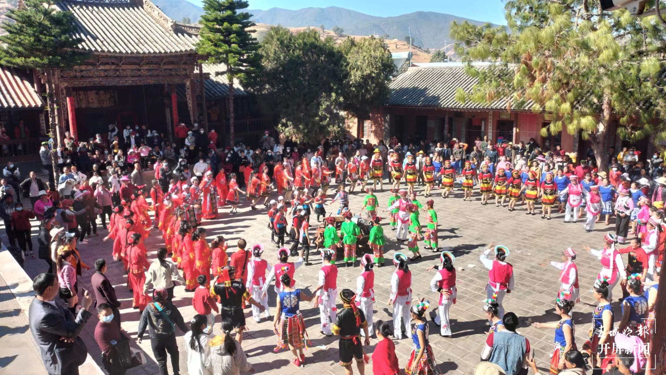 （昆滇传内容）看！这里过年真热闹！6.jpg