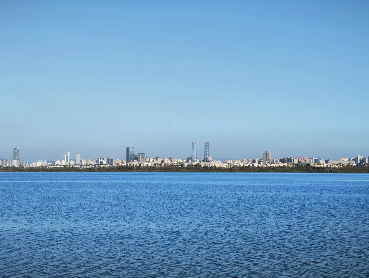 滇池 （袁熙 摄）