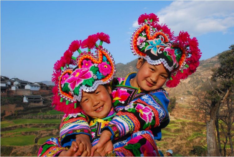 “梦回千年 牵手时尚 ‘绣美’楚雄”全媒体主题采访活动启动4.png