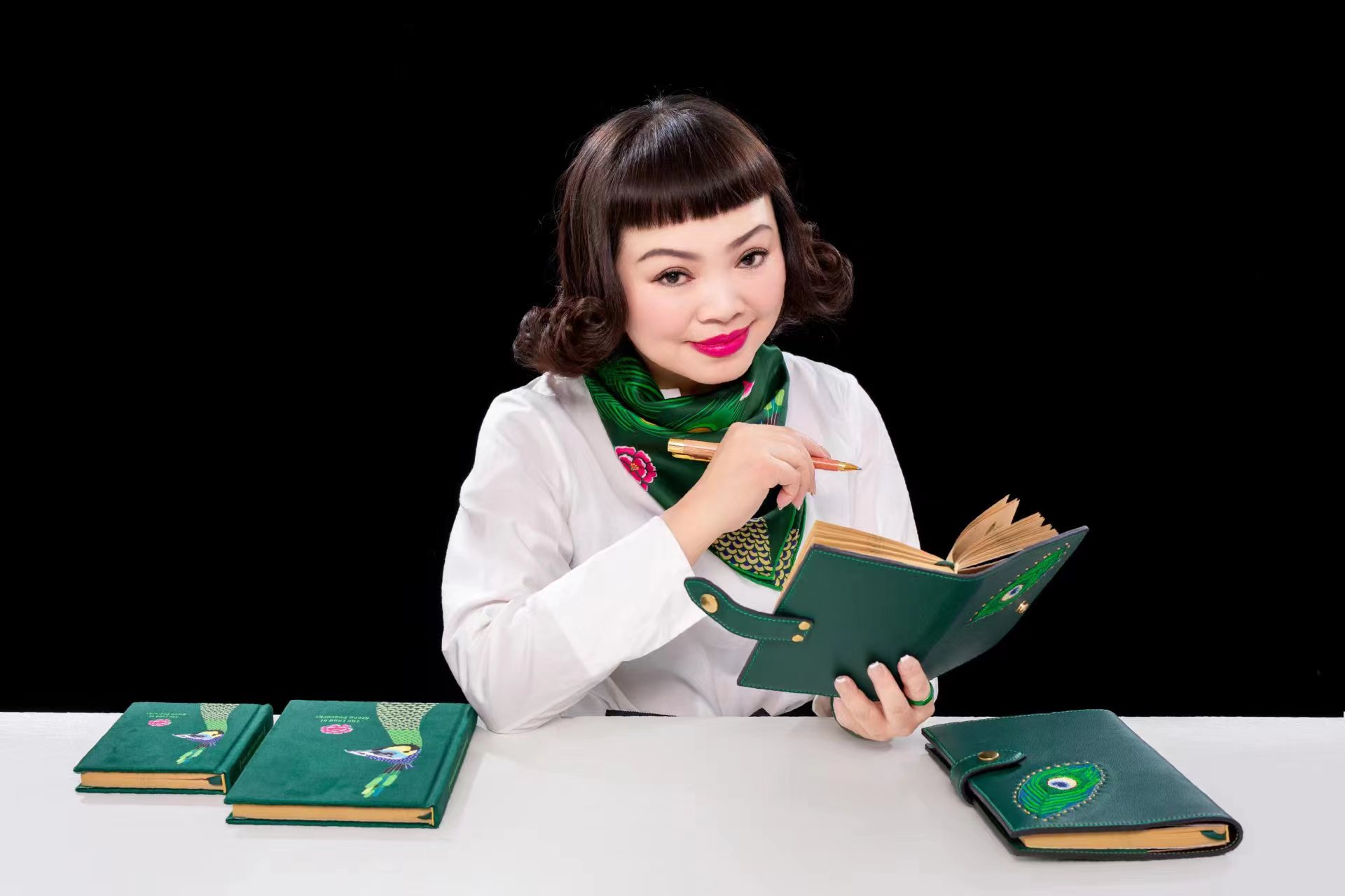 梦回千年 牵手时尚 “绣美”楚雄 | 金永淑:收藏民族记忆 焕发新生力量