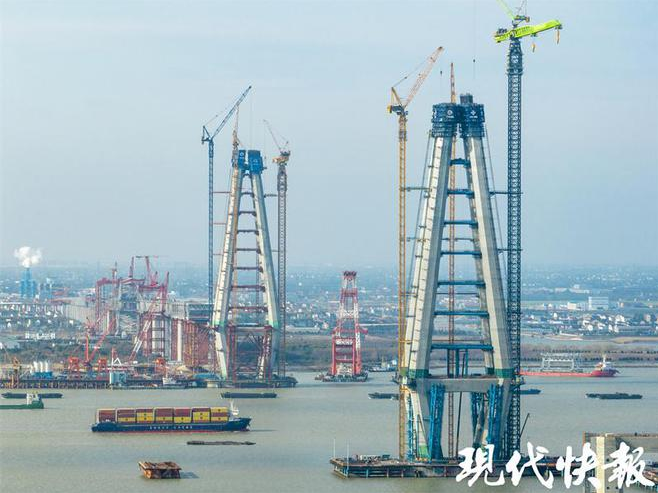 △常泰长江大桥5号墩施工1.png