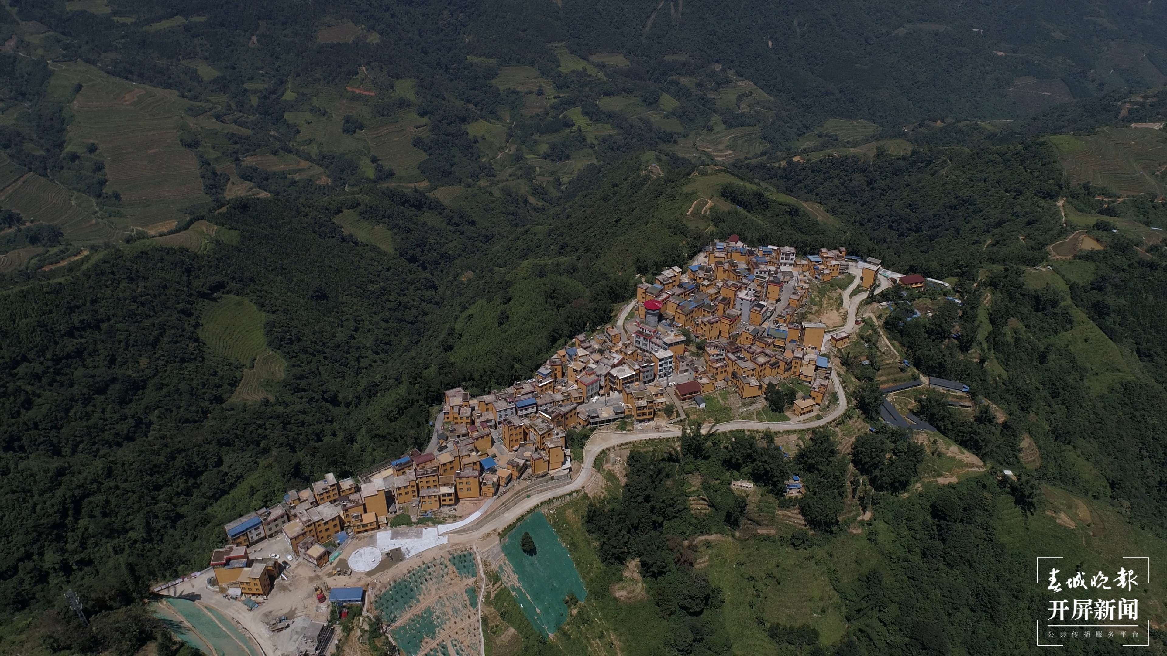 绿春春常绿|绿春：边境“网红村”铺就幸福路