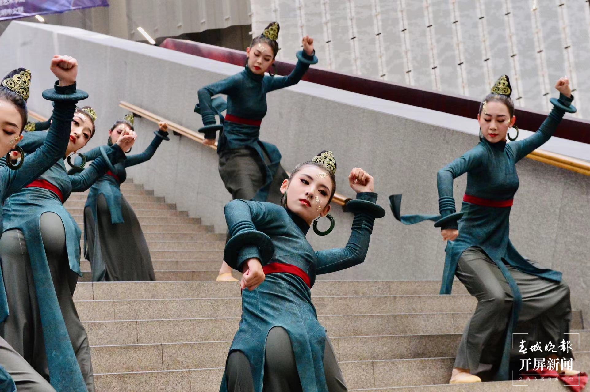 第八届中国舞蹈节系列活动之环境舞蹈《融》在云南省博物馆上演