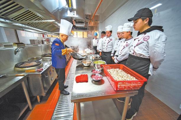 云南经贸外事职业学院