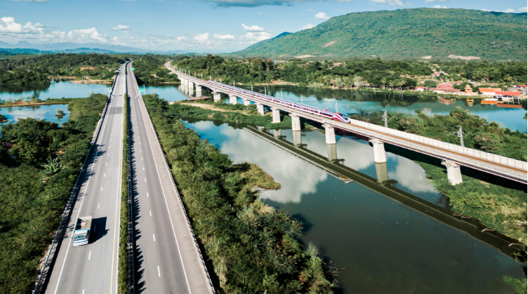 《老挝首条高速公路》发展之路.png