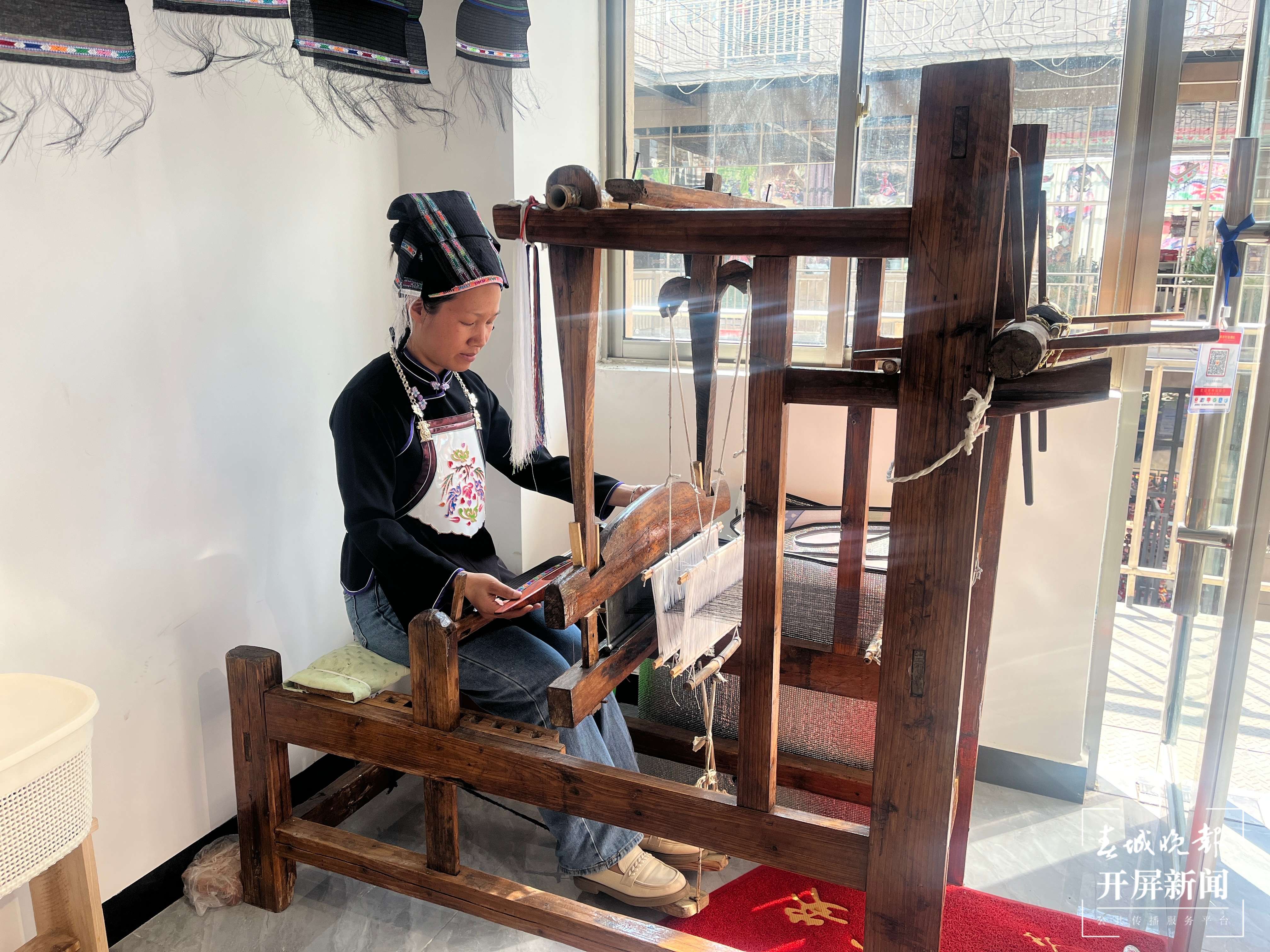 团结兴边看文山 | 一台纺织机背后的故事