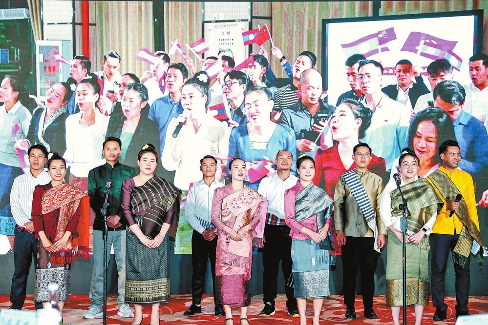 共谱新时代“钢铁丝路”合奏曲——“占芭花开”文化之夜侧记