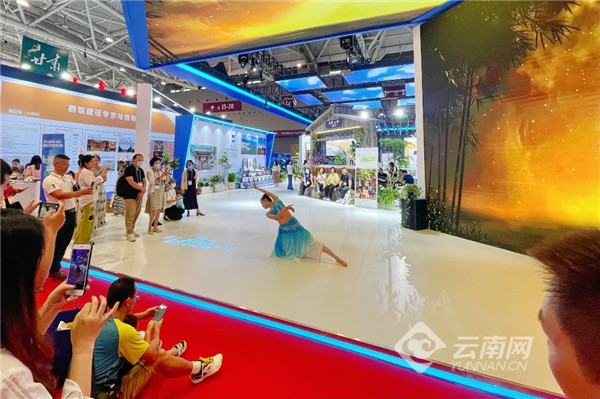 【聚焦深圳文博会】踏歌起舞 云南民族风采“情”动文博会