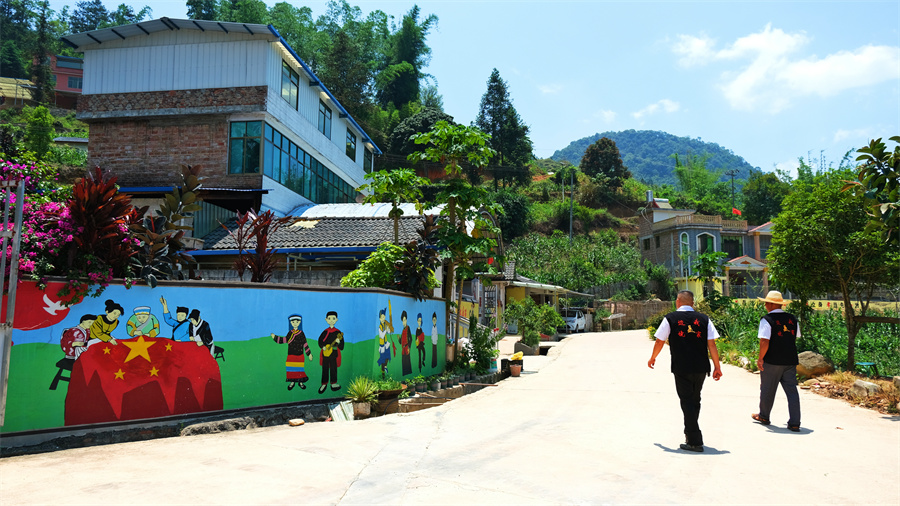 团结兴边看文山｜用心用情帮扶 开出幸福团结花