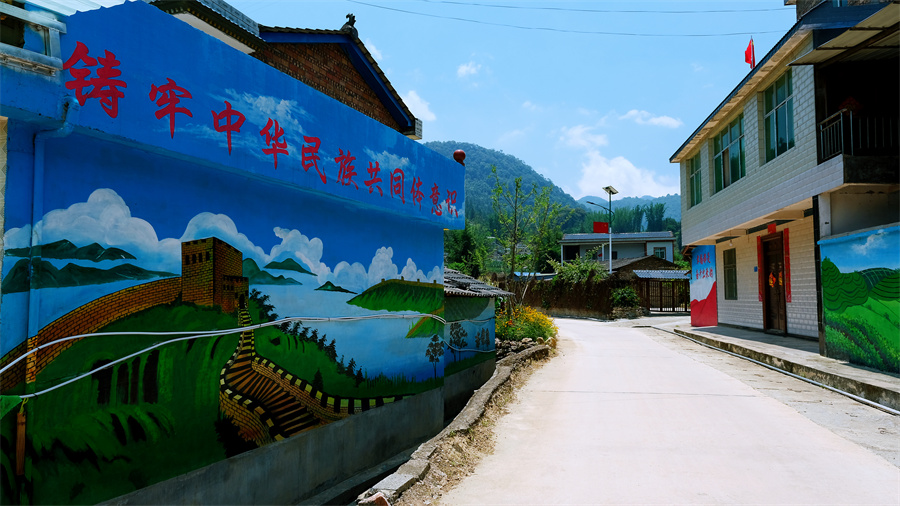 团结兴边看文山｜用心用情帮扶 开出幸福团结花