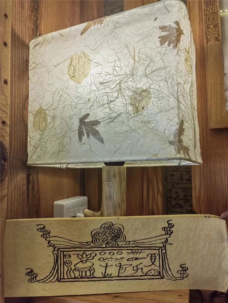 云迹青年丨东巴纸上书画人生