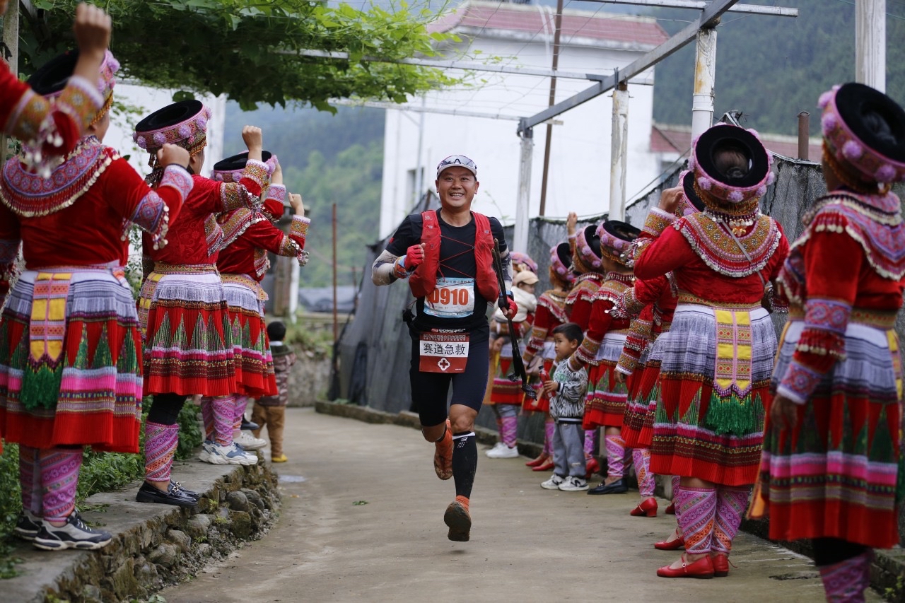 山水家园 甜蜜屏边|苗韵缀城，一步一景！绿色屏边火出圈