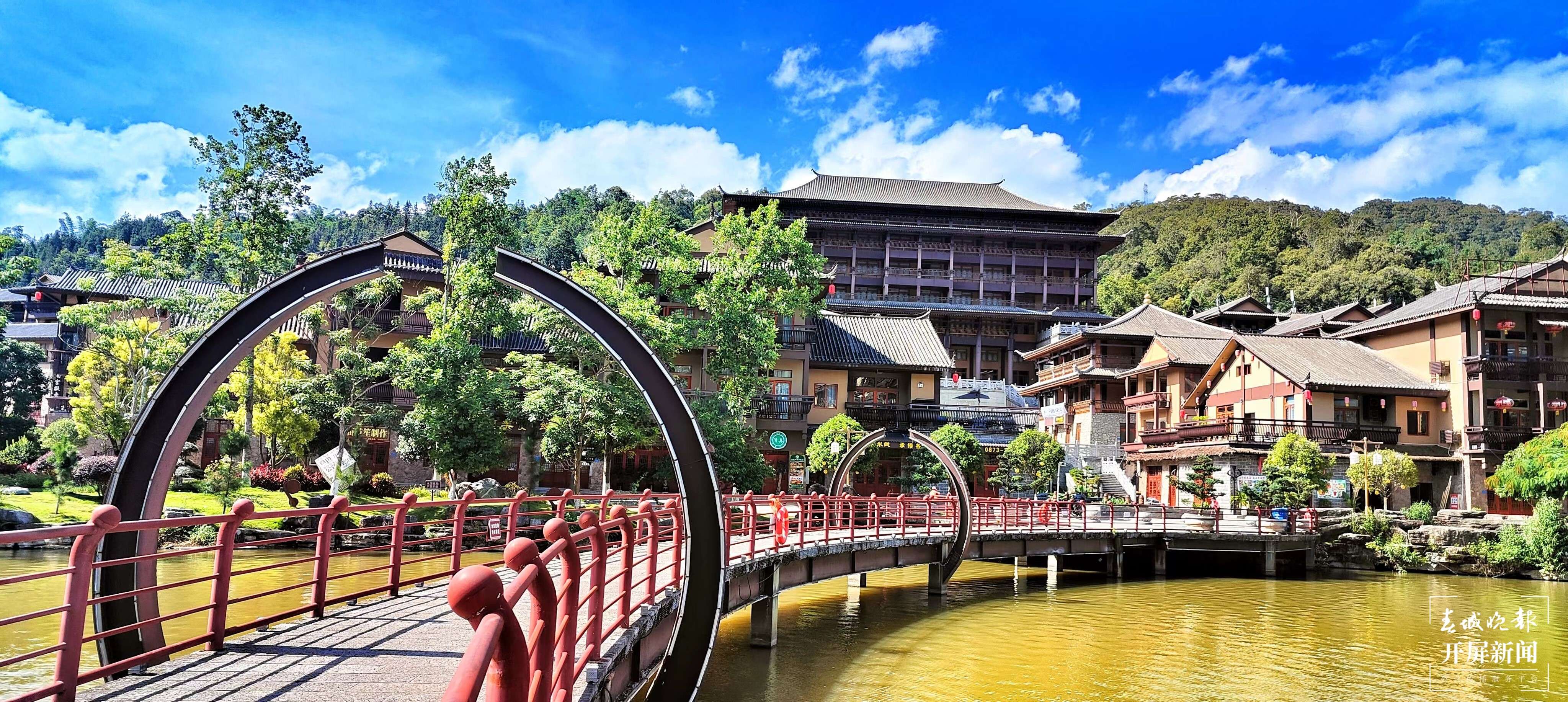 山水家园 甜蜜屏边｜滴水苗城：不断挖掘民族文化内涵的4A景区是如此美丽