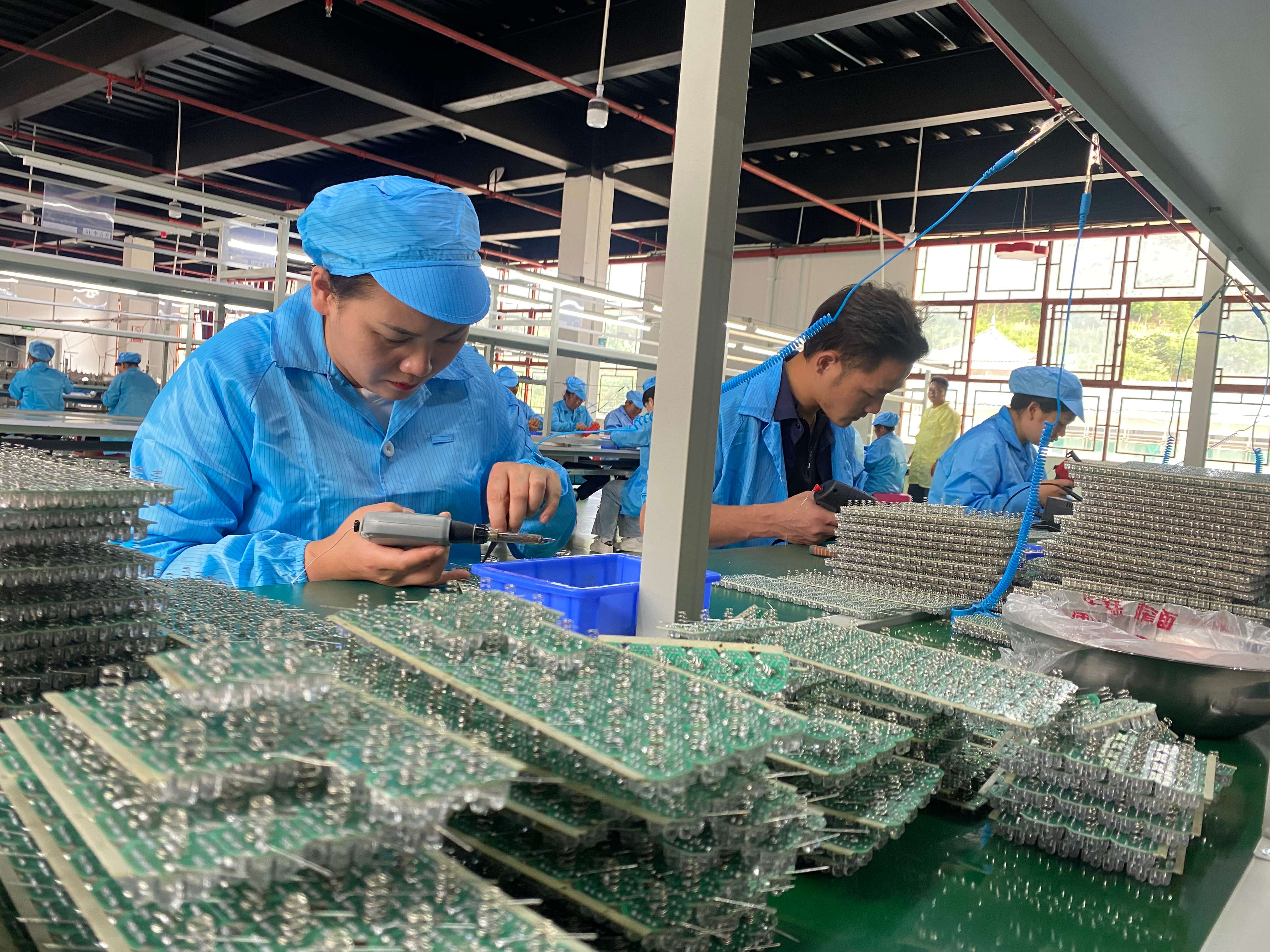 山水家园 甜蜜屏边 | 搭建灵活就业平台 就业服务“送上门”