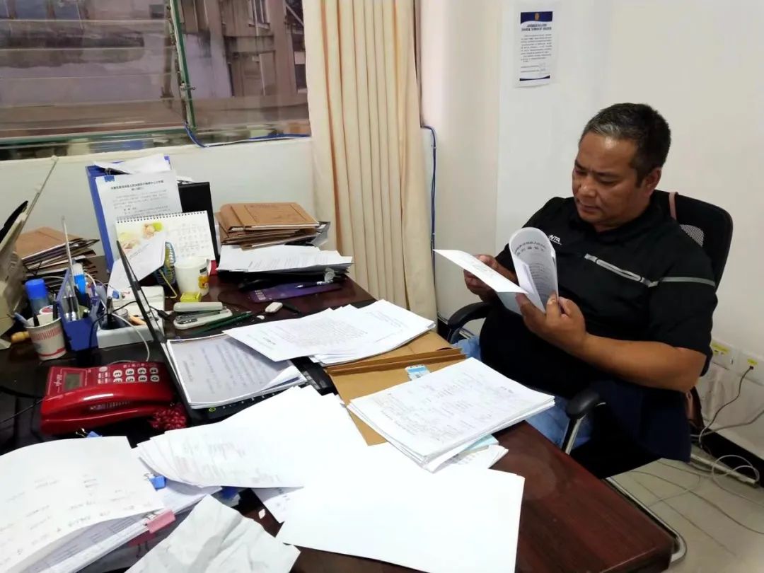 省委主题教育领导小组发出《通知》要求 深入学习鲍卫忠同志先进事迹3.jpg