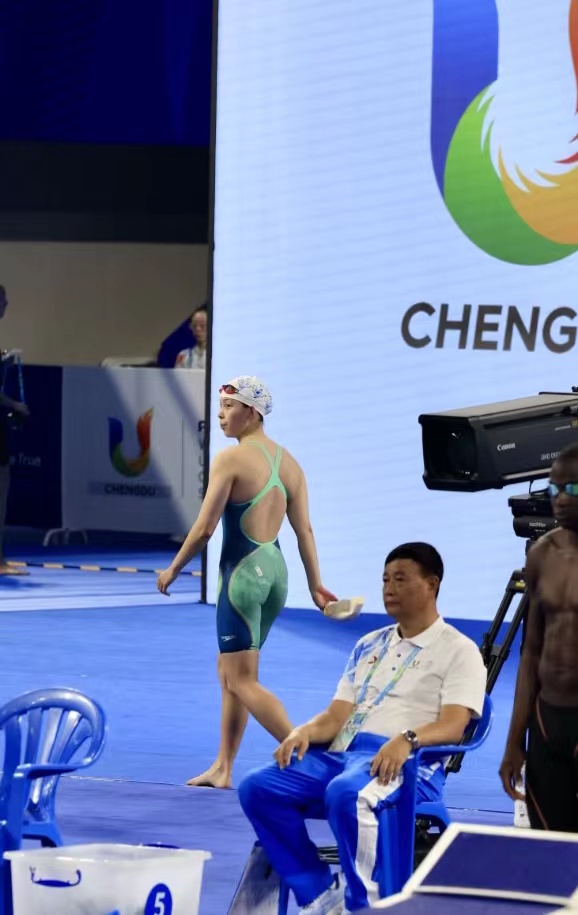 云南选手朱蕾桔晋级女子400米混合泳决赛（开屏新闻记者 晋娜 丁星亦 周明佳 摄）