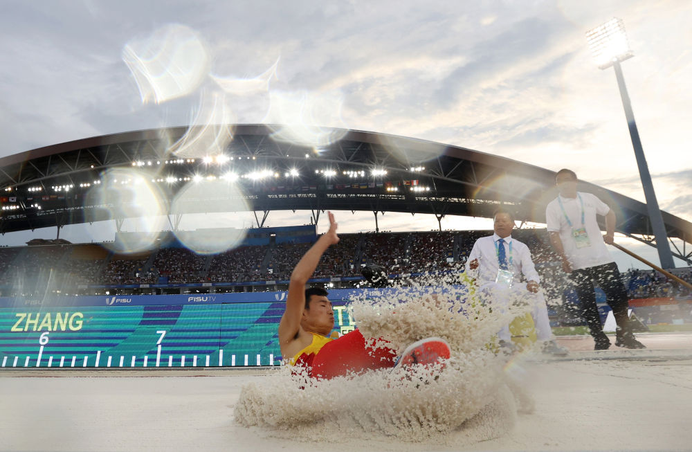 田径项目收官 中国队夺得男、女4X100米接力冠军