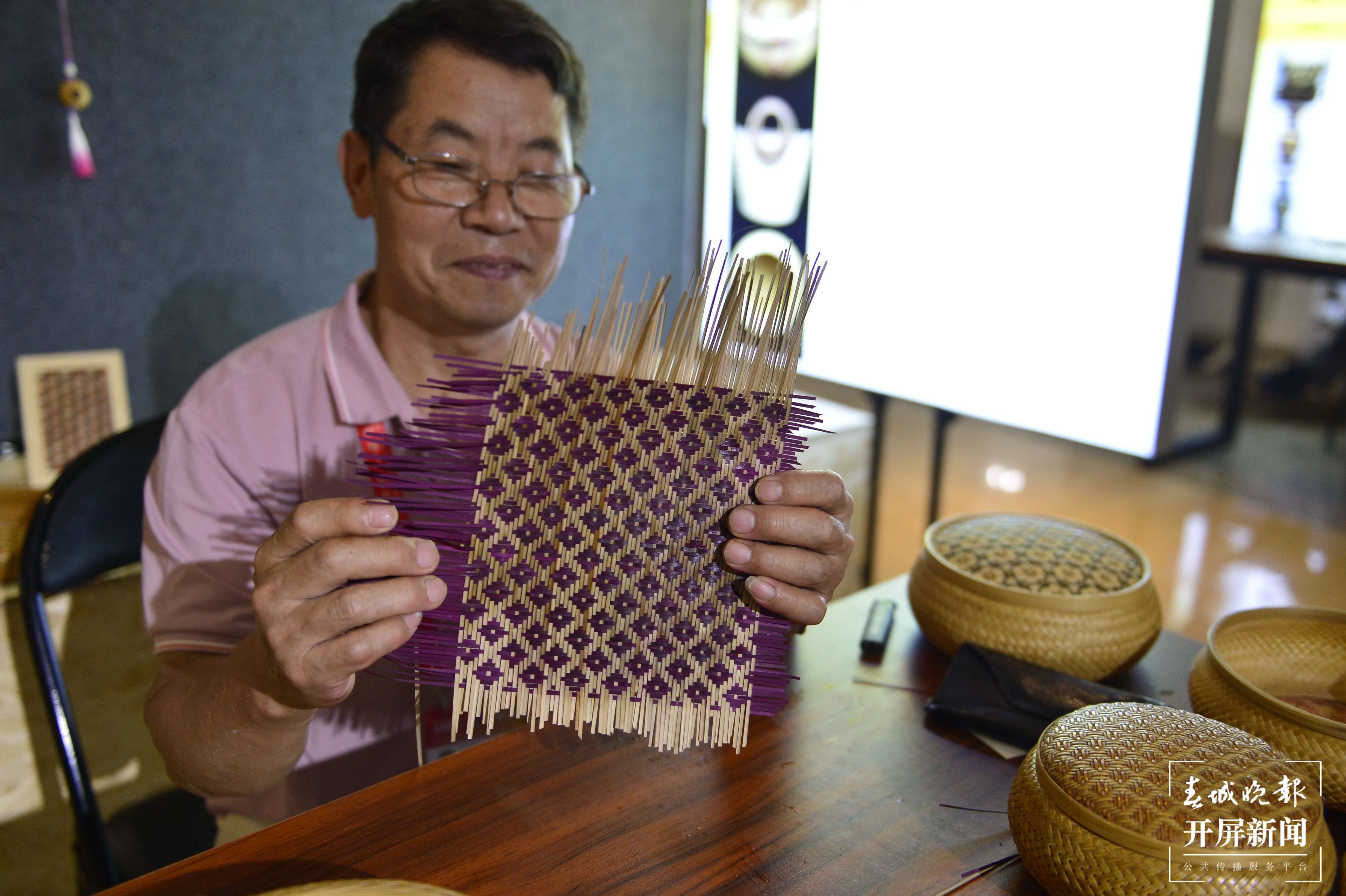第11届中国·南亚东南亚艺术周，南方丝绸之路上的民间手工技艺交流展示，中国非遗竹编展示.JPG