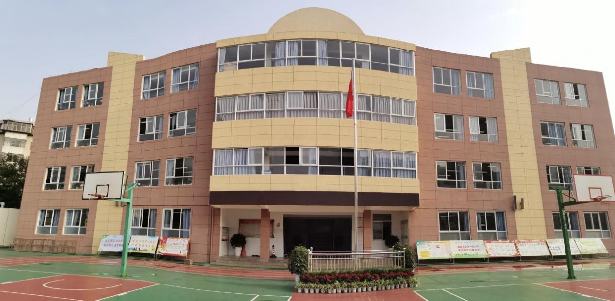 龙翔小学