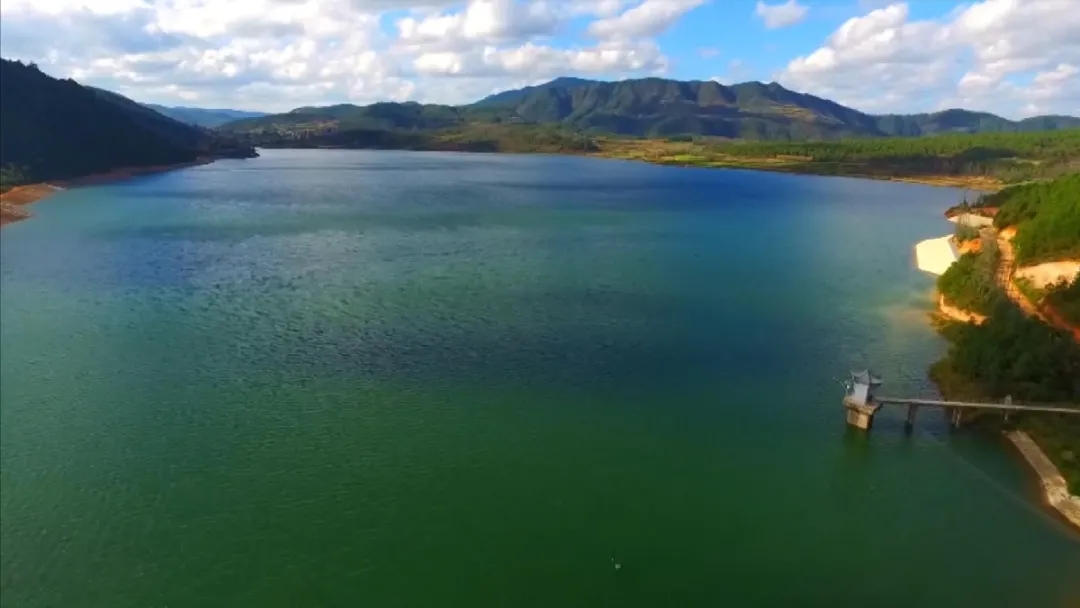 古韵新城 水墨石屏 | 以人居环境为抓手 石屏城乡面貌大幅改善