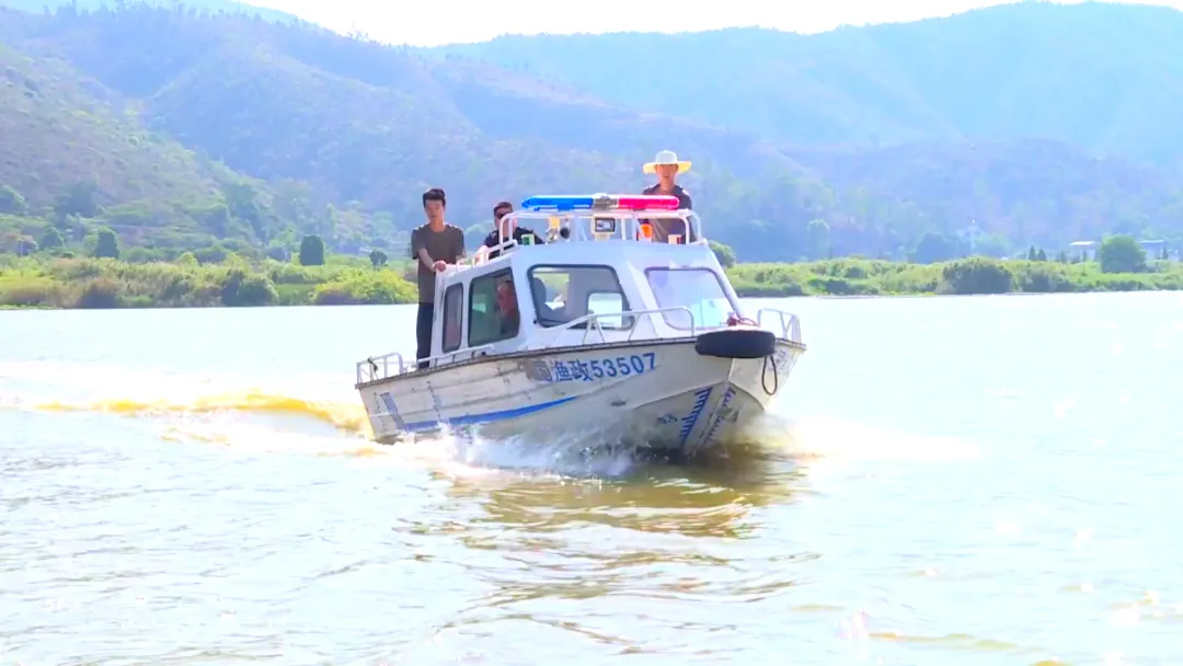 古韵新城 水墨石屏 | 联合巡查执法共同守护美丽河湖