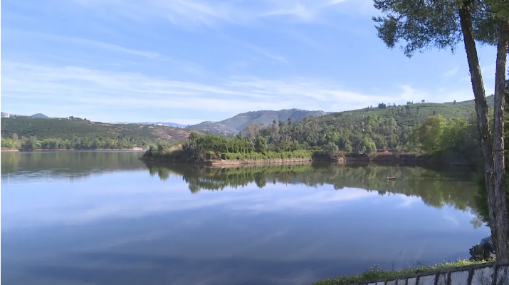 补水调水 让“母亲湖”充满生机活力.png