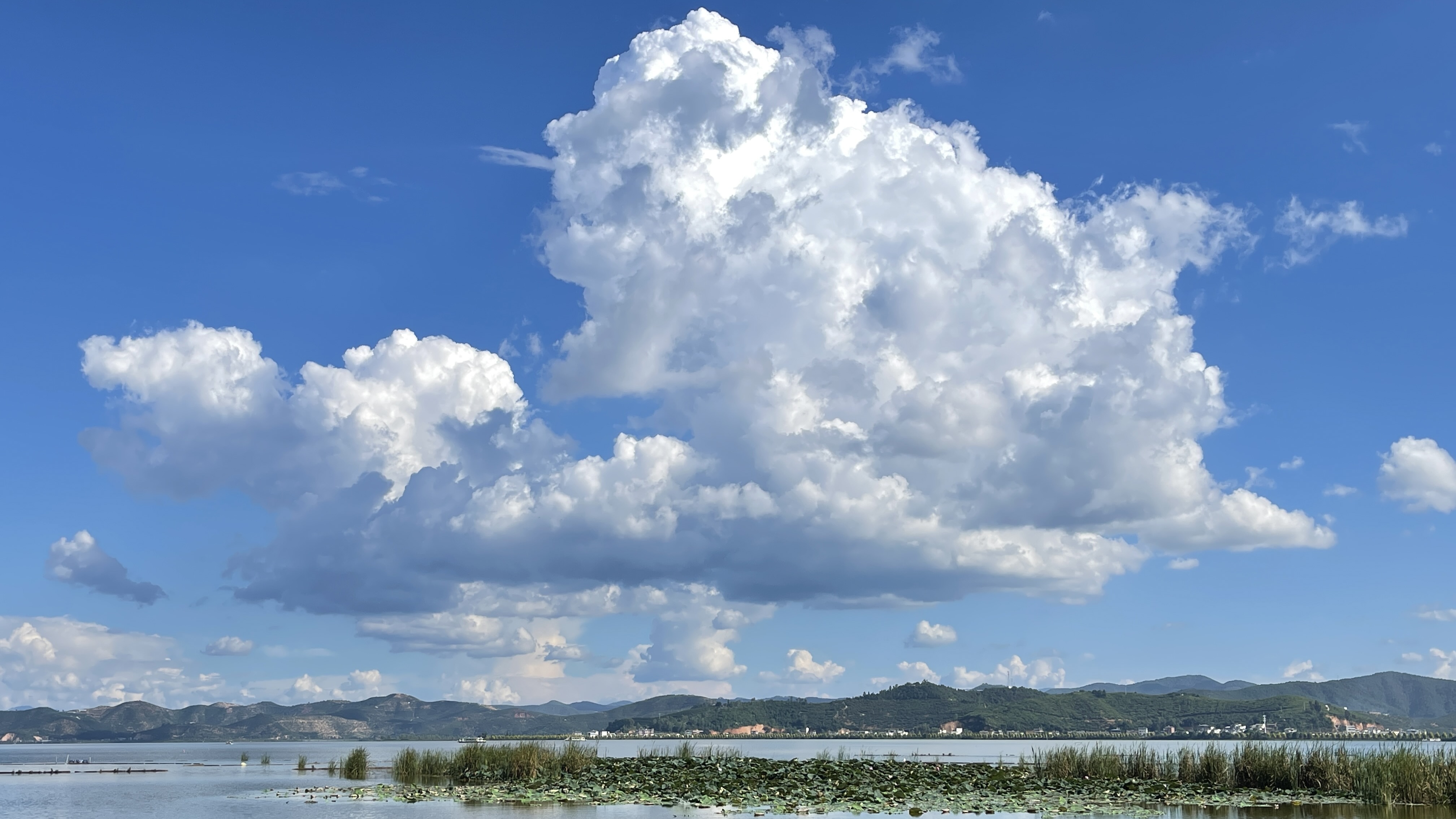 古韵新城 水墨石屏｜用绿扮靓整座城