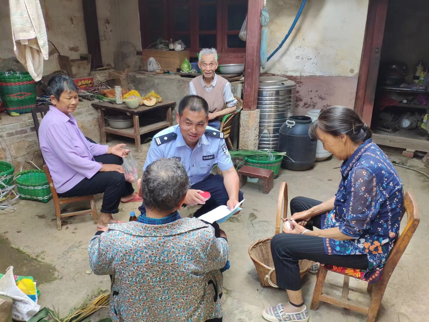 古韵新城 水墨石屏 | “不留一手，不找借口”——记省级教务实战警官高亮