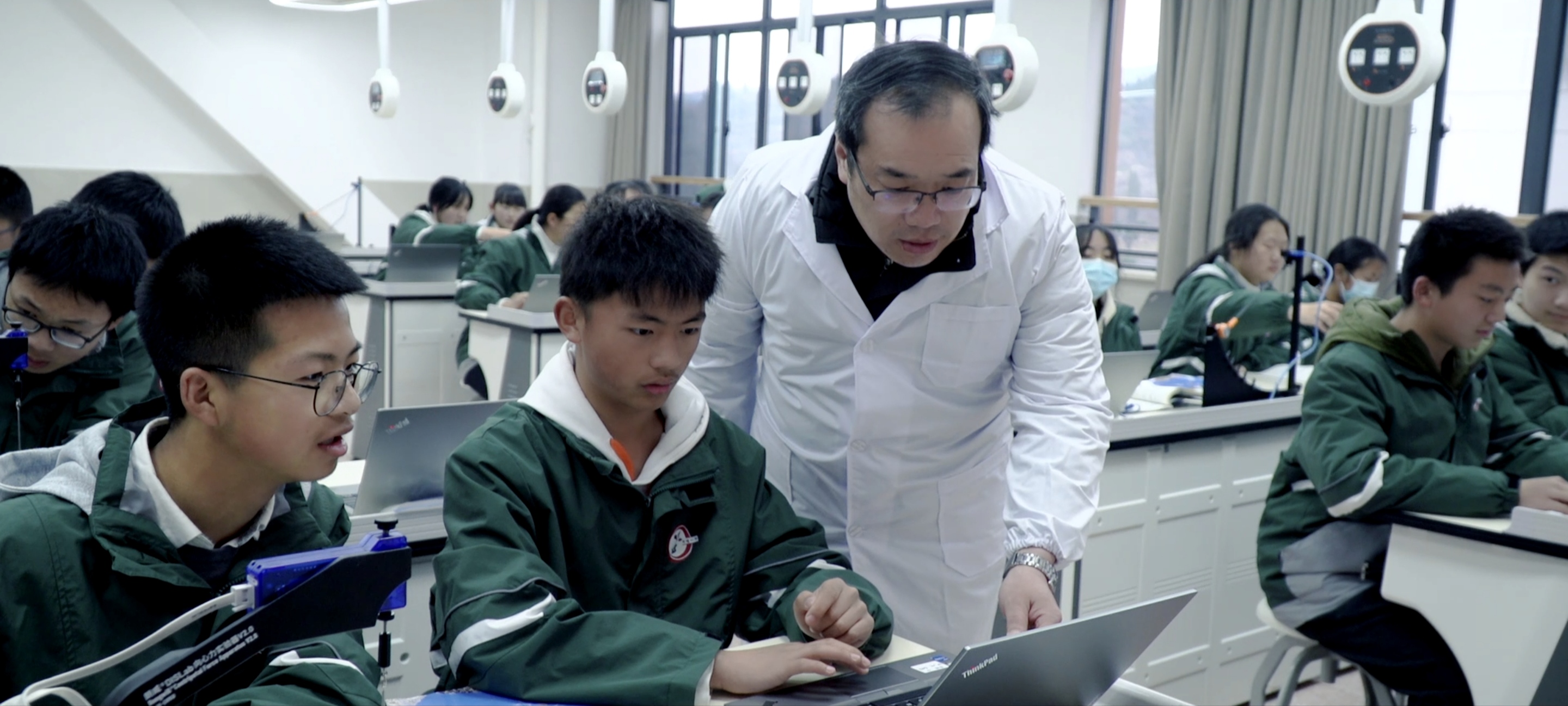 奋进新征程 推动新跨越 | 曲靖一中：党建引领树品牌 立德树人育英才