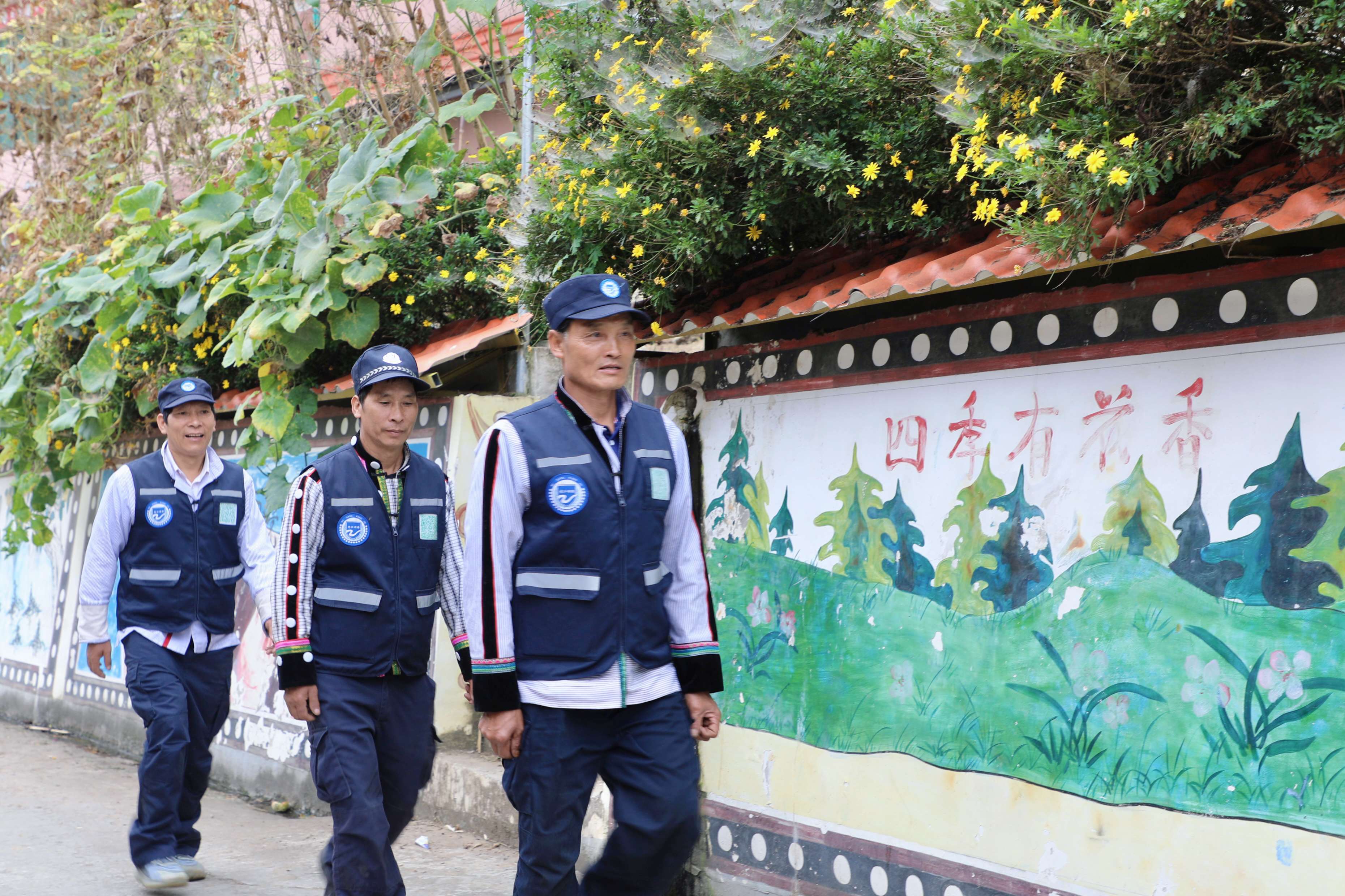 网格治疆看怒江｜网格员迪路夺：美丽村庄的建设者守护者