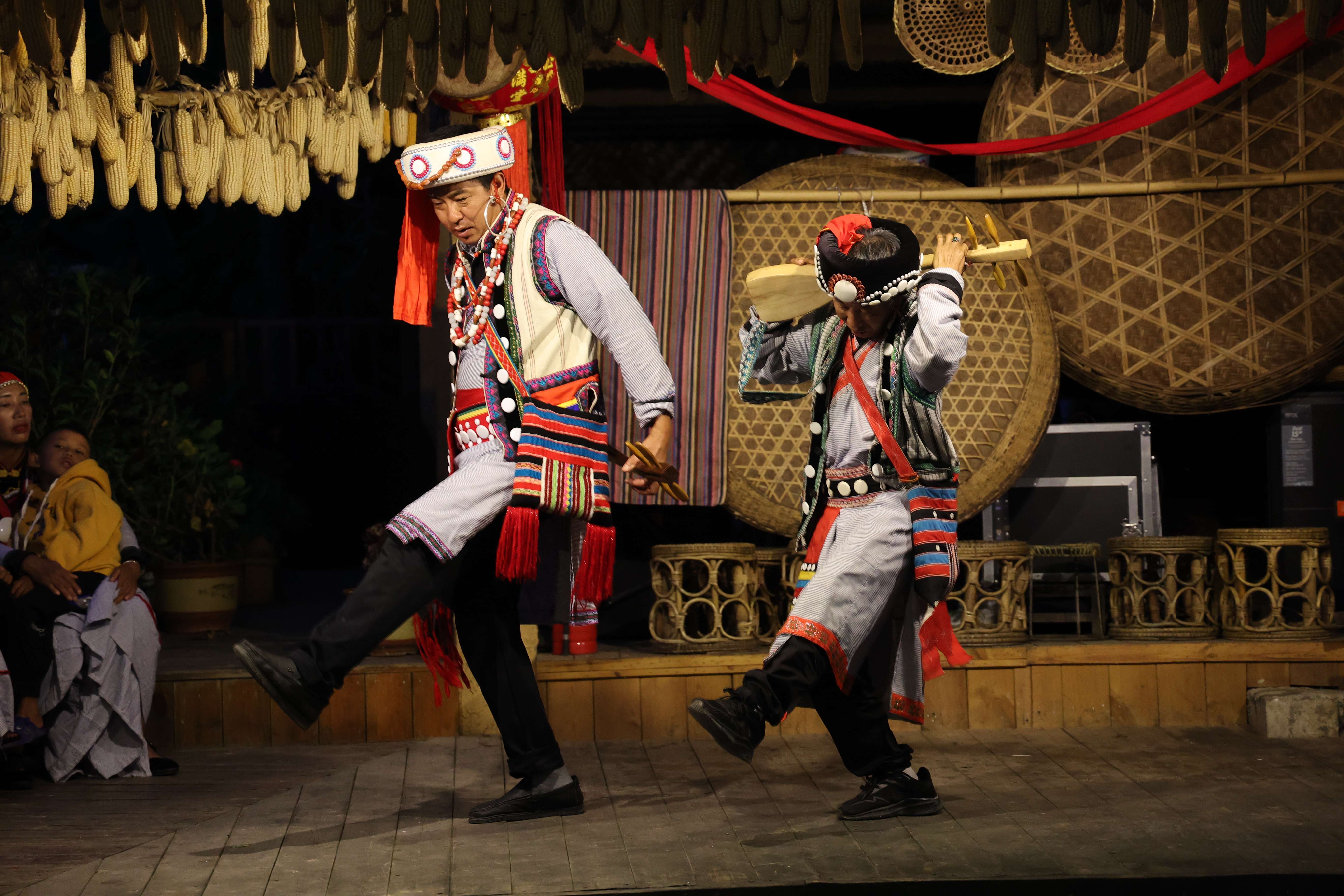 网格治疆看怒江 | 怒族民歌传承人郁伍林：旅游业为非遗传播开辟新路径