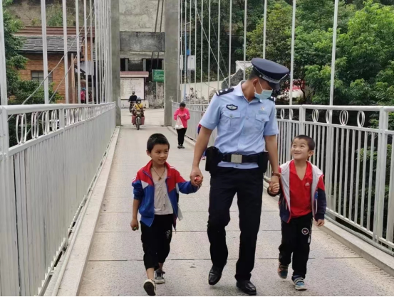 网格治疆看怒江｜双拉警务室以“小联动”托起“大平安”
