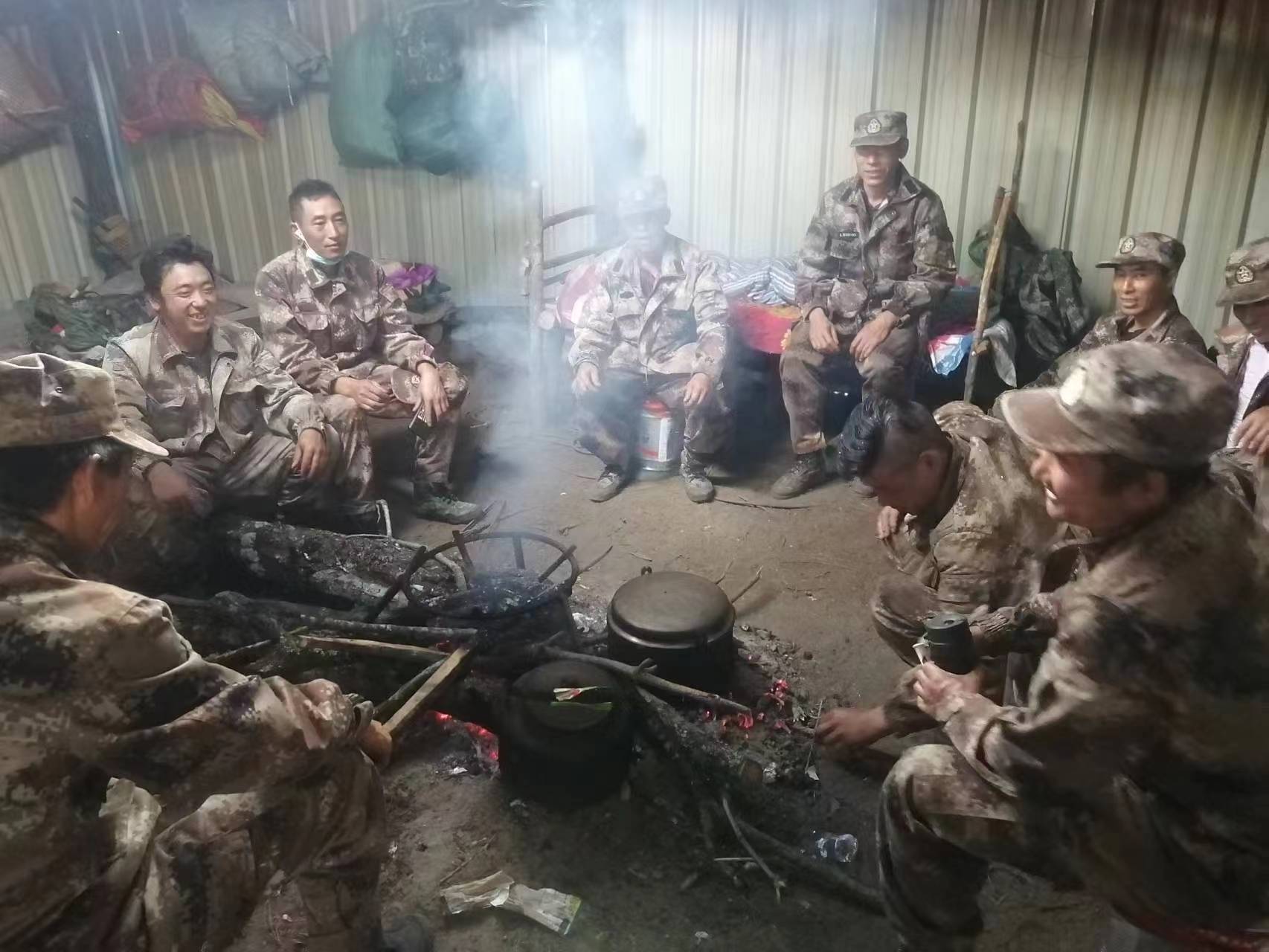 网格治疆看怒江｜一条巡边路 两代边关情