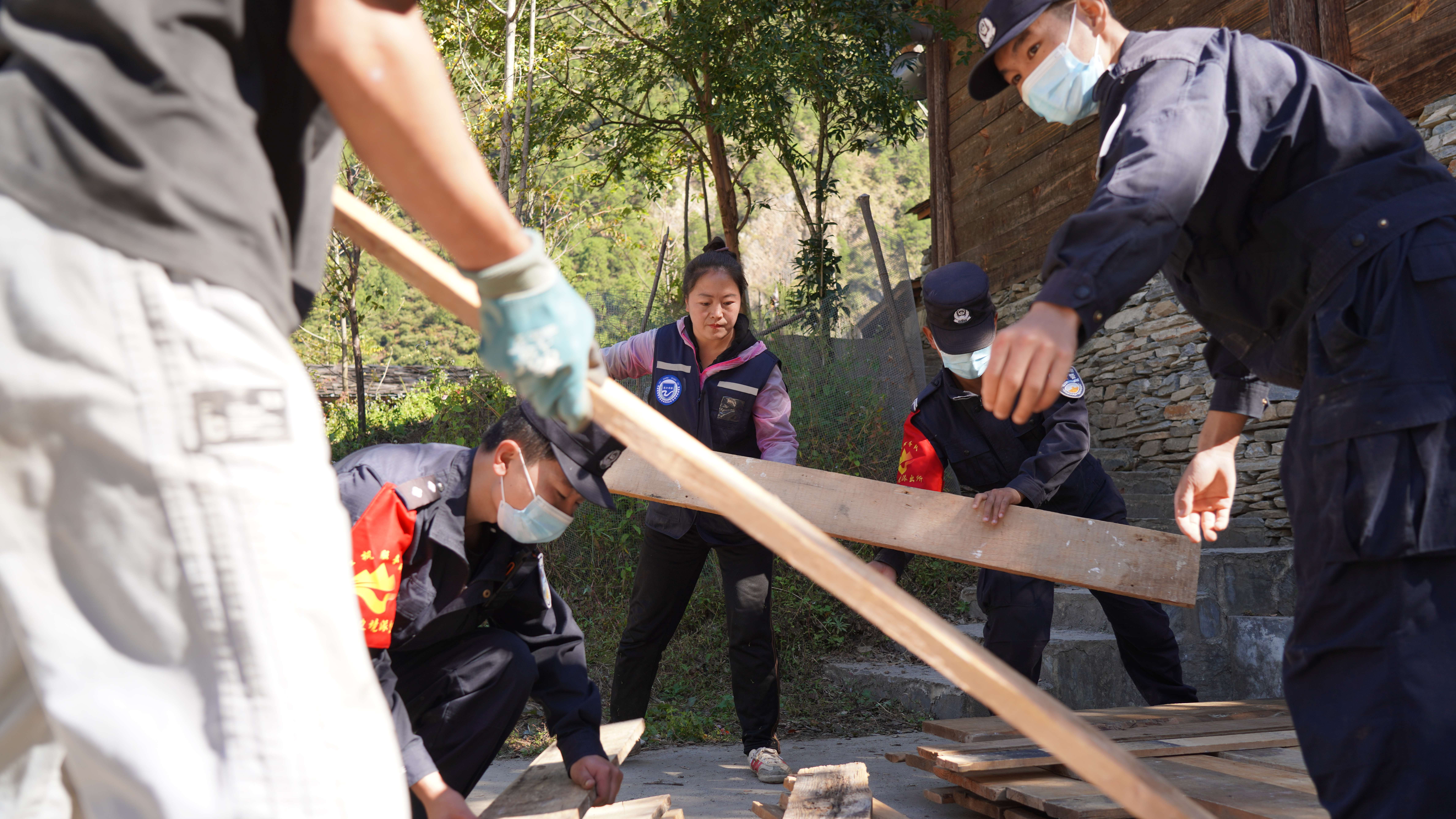 网格疆看怒江 | 网格员木爱生：“网”事无小事 为民办实事