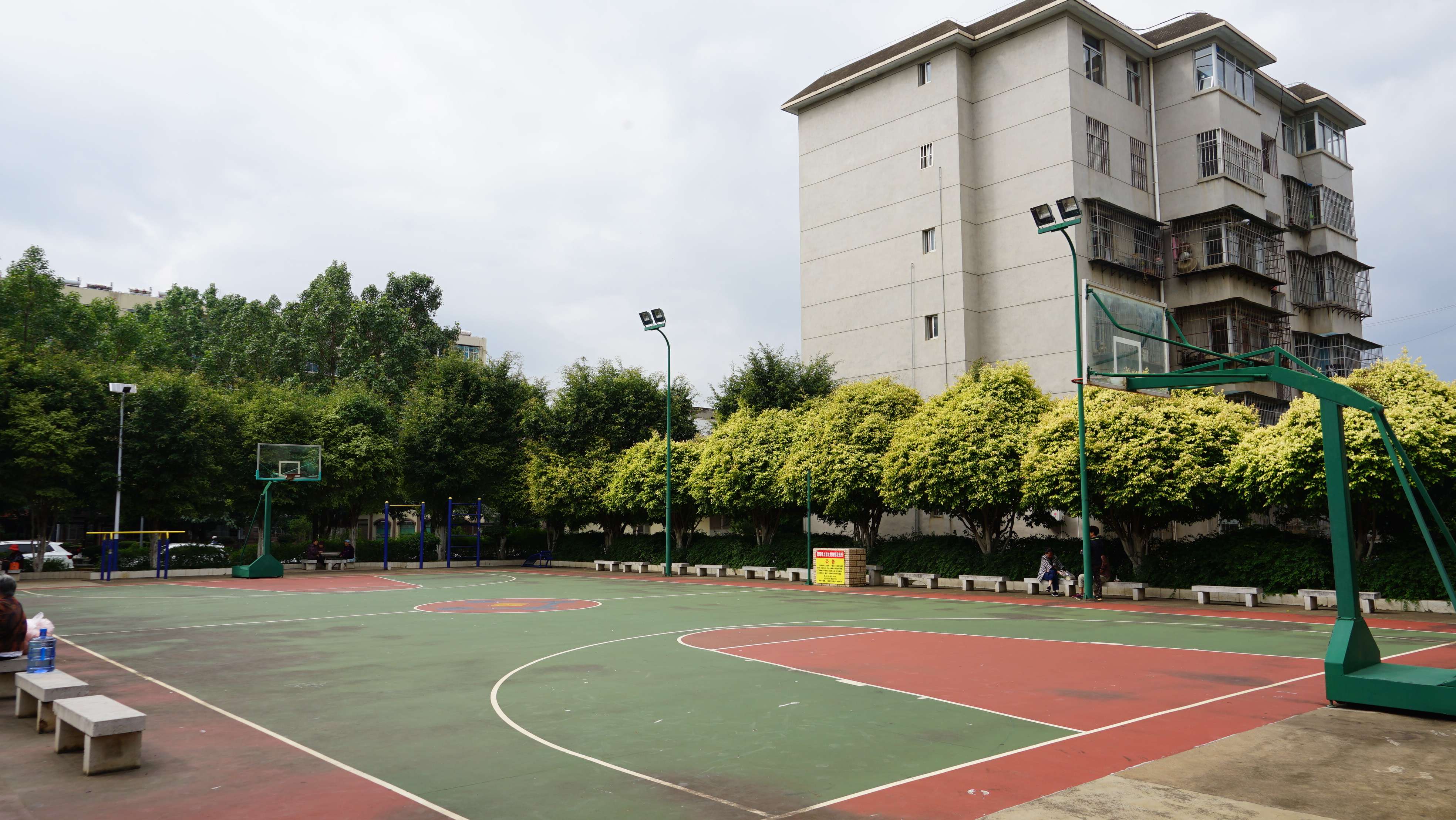 来去有念 何以开远 | “面子新”“里子实” 老旧小区有了新模样