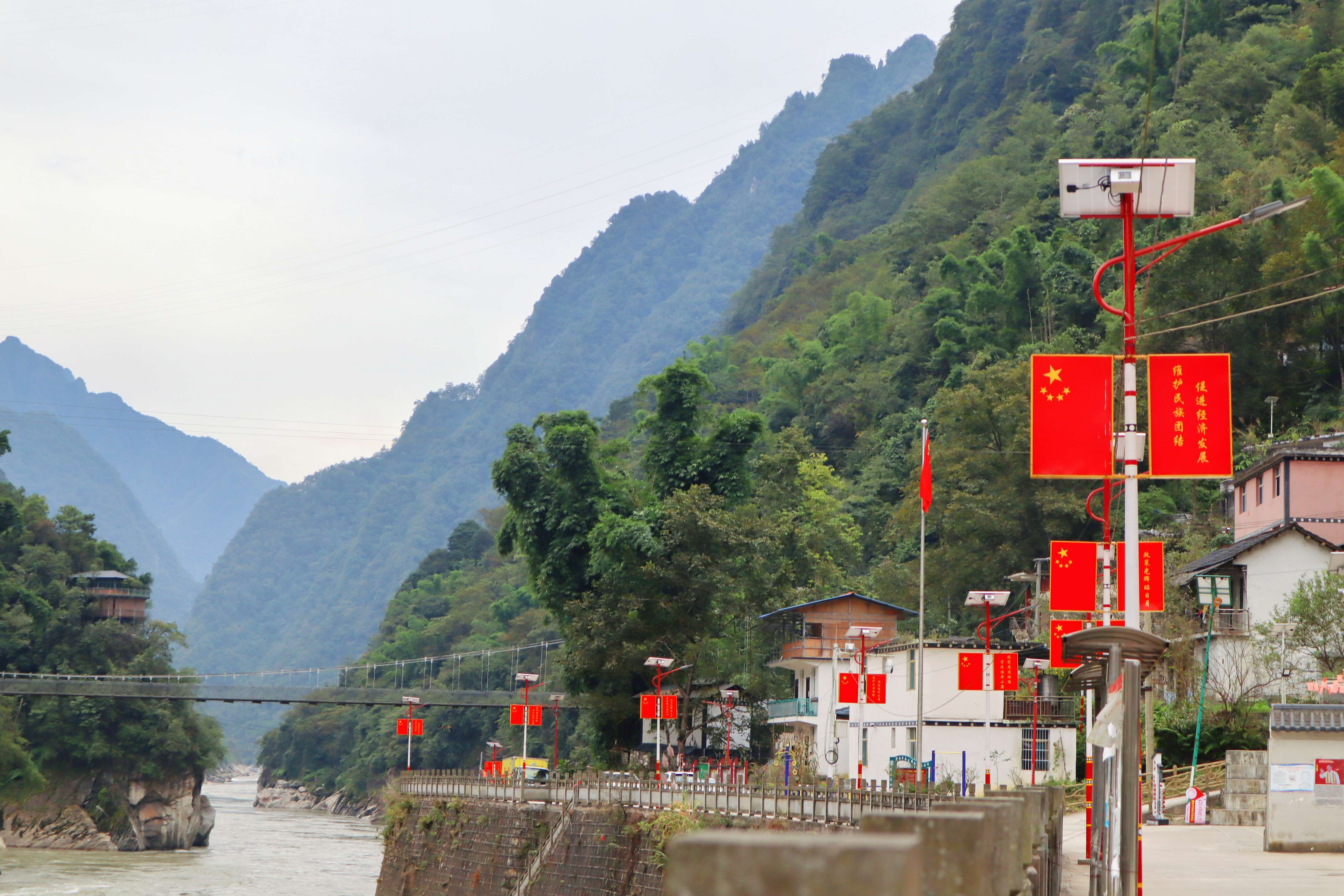 网格治疆看怒江|福贡马吉乡：“小网格” 擦亮乡村新风貌