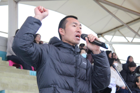 昆一中晋宁学校举行2023冬季田径运动会