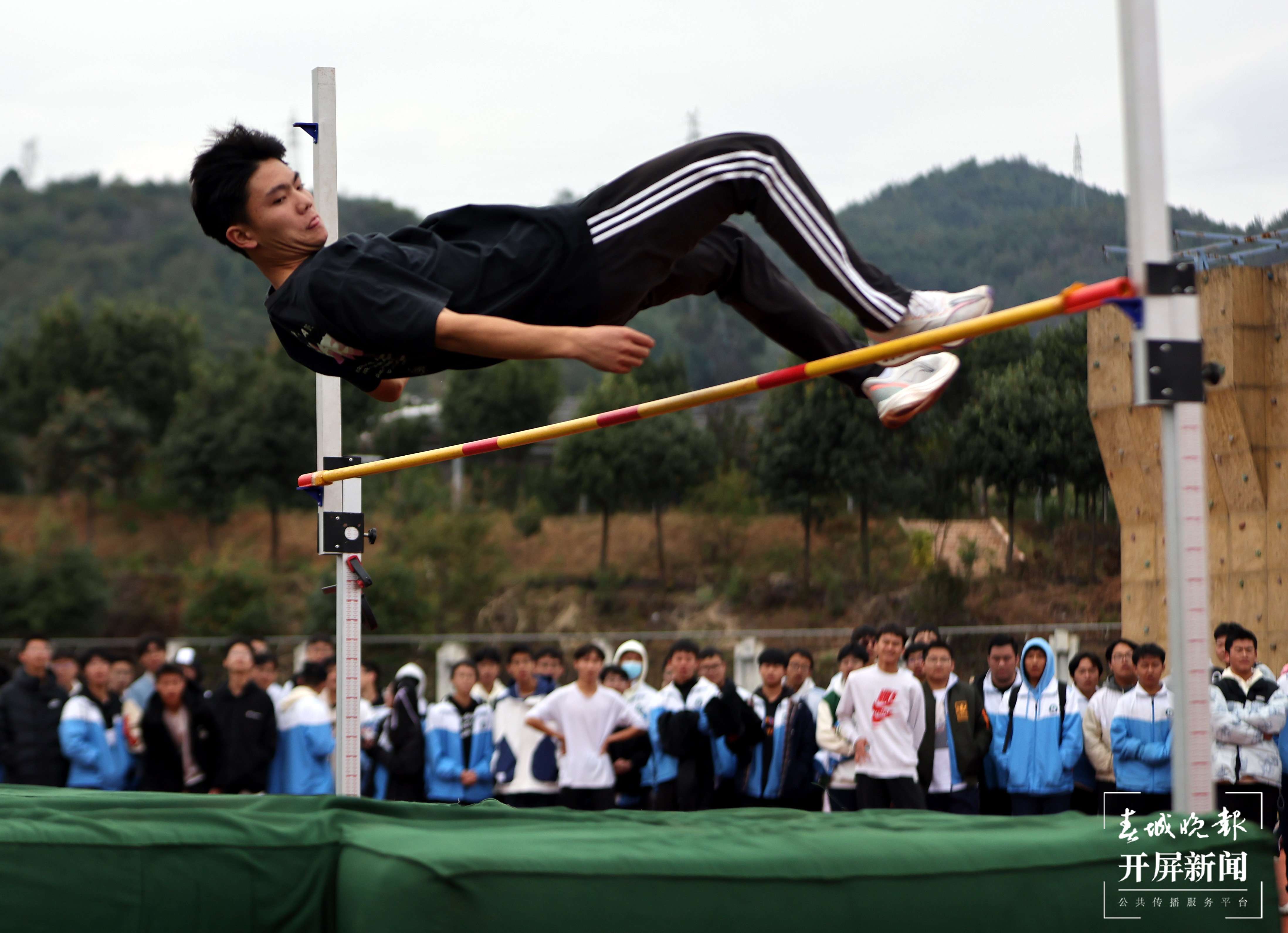 昆一中晋宁学校举行2023冬季田径运动会