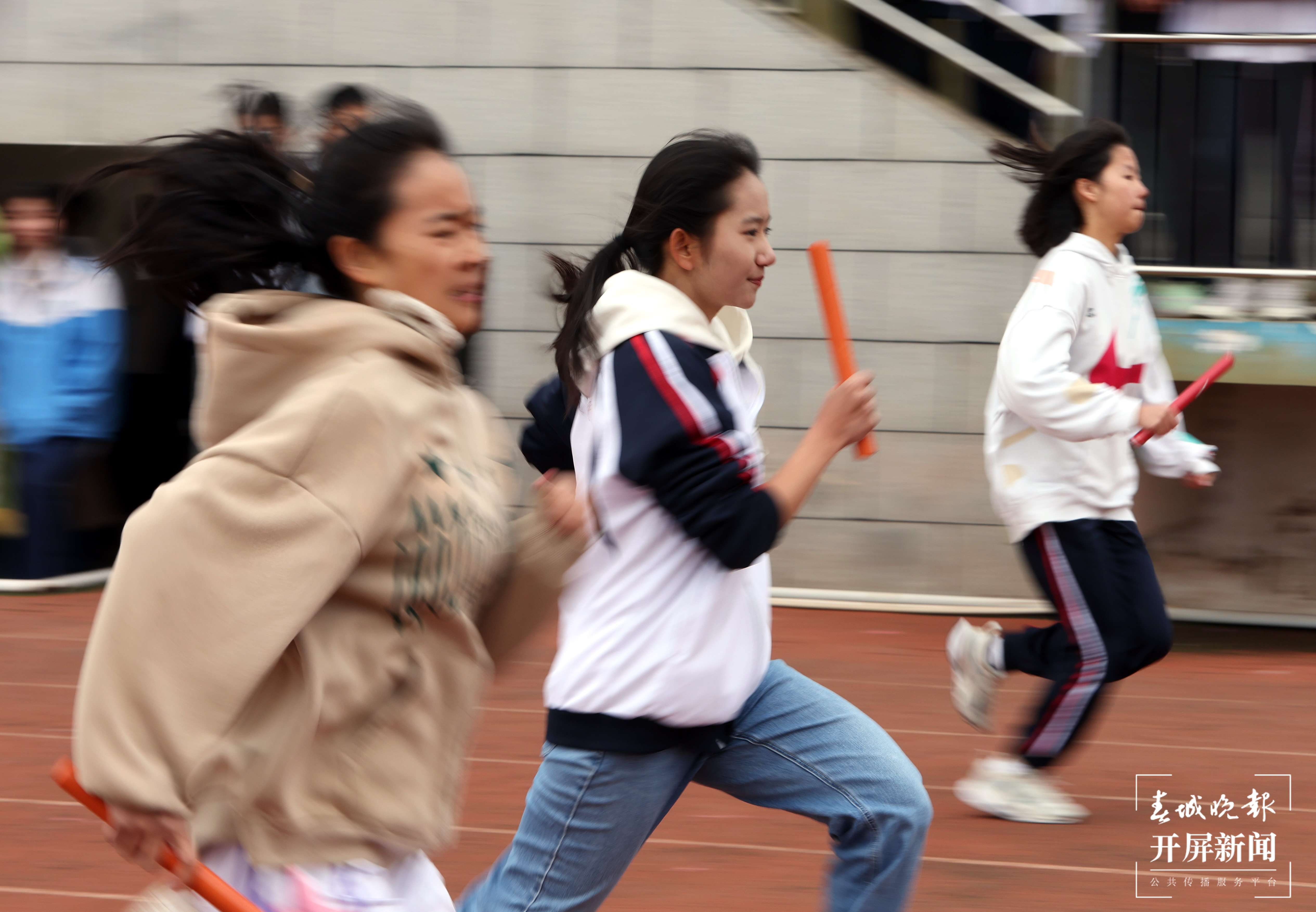 昆一中晋宁学校举行2023冬季田径运动会